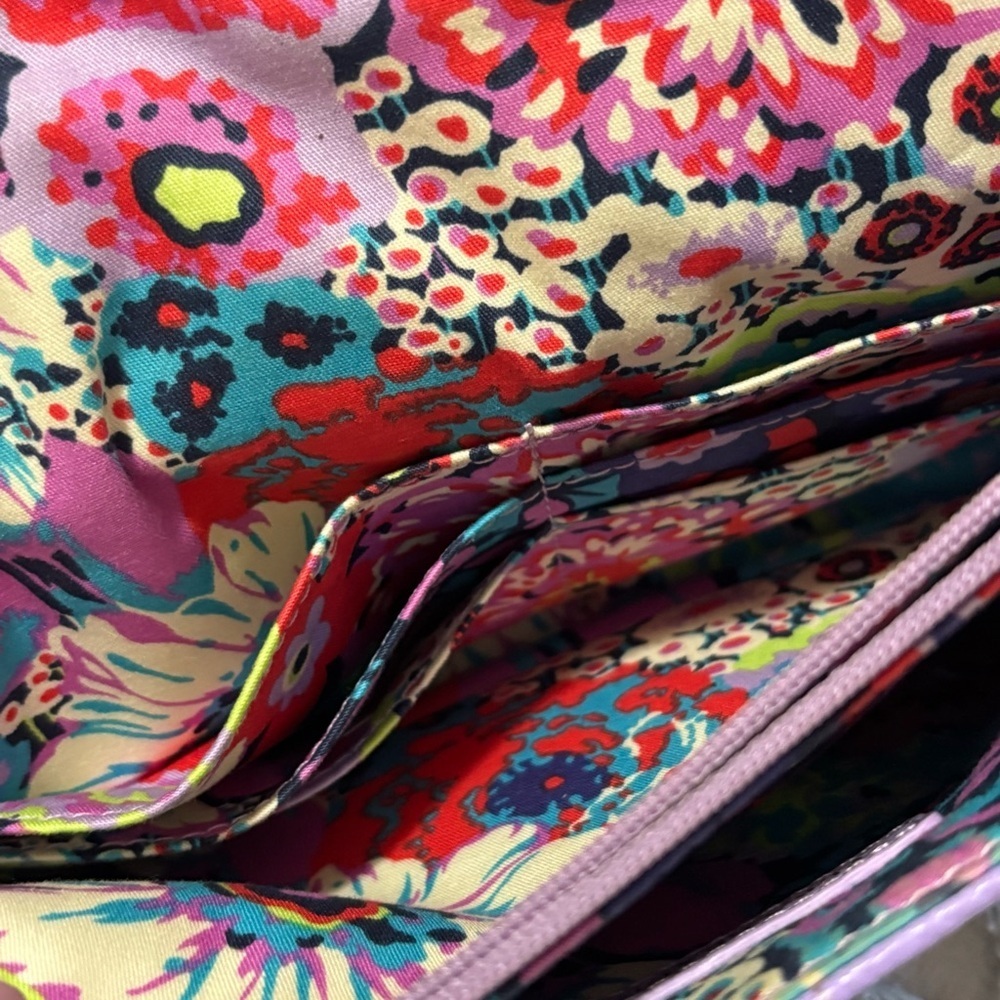 Vera Bradley Quilted Tess Crossbody - Picture 6 of 12